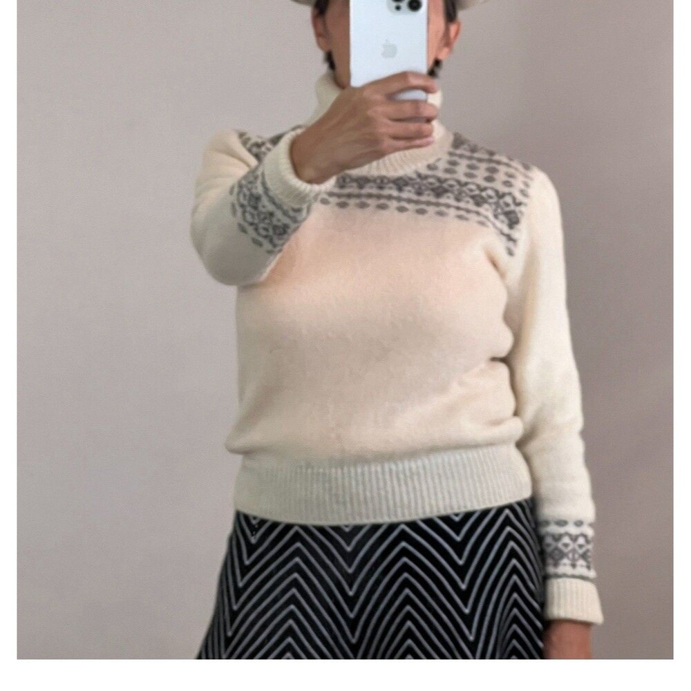 Hilwin Women’s Virgin Shetland Wool New Zealand Sweater Sz S Office To Outdoors